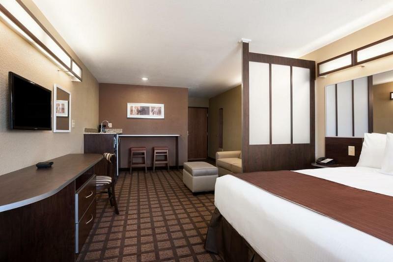 Microtel Inn & Suites By Wyndham Pearl River/Slidell Bagian luar foto